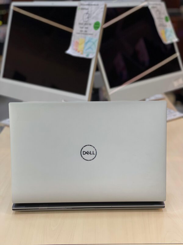 Dell Precision 5550 | Core i7-10th Gen | 4K Touch Display - Image 4