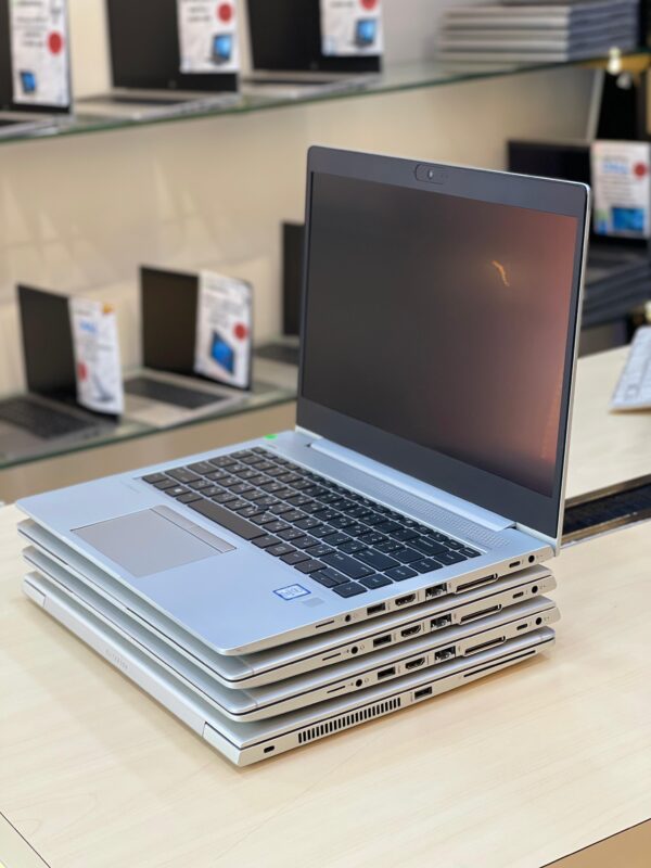 Left side of HP EliteBook 840 G6 highlighting connectivity options and vent design.