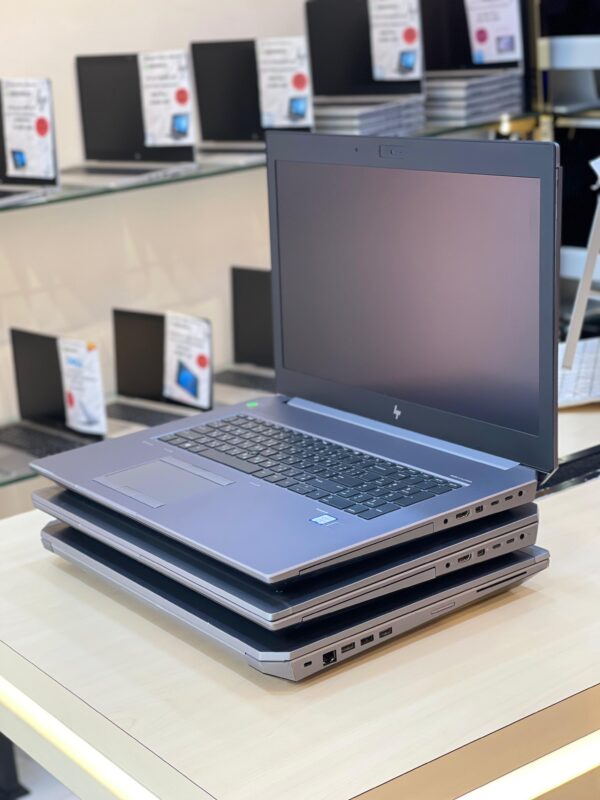 HP ZBook 17 G5 – Core i5 8th Gen | 8GB RAM | 256GB SSD | 17" Display - Image 3
