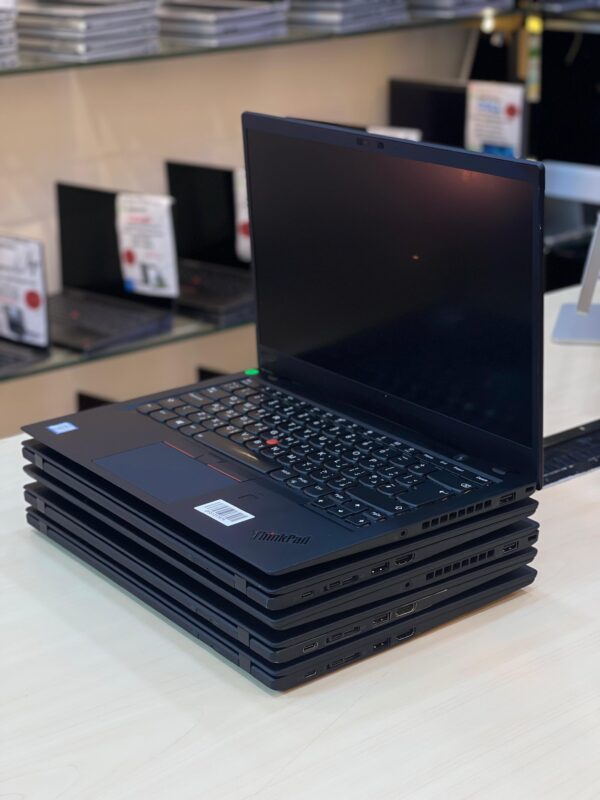 Left side view of Lenovo ThinkPad X1 Carbon G6 showcasing slim design and connectivity